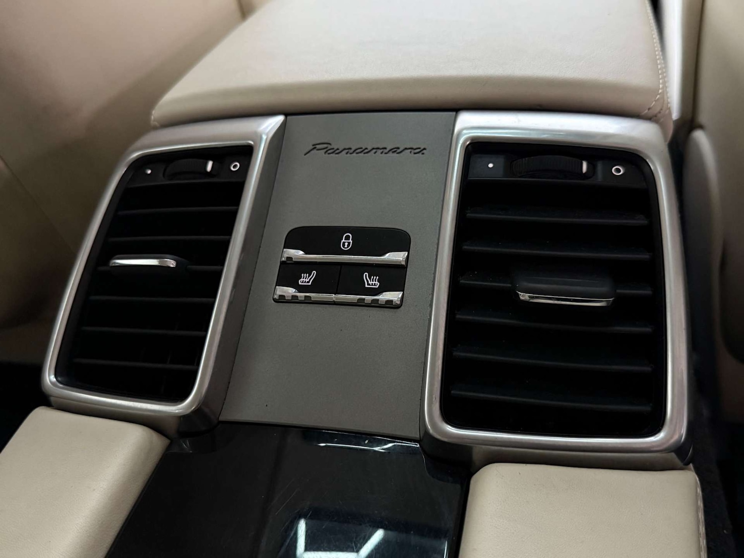 Used Porsche Panamera 2014 for sale - 76478913: Photo 30