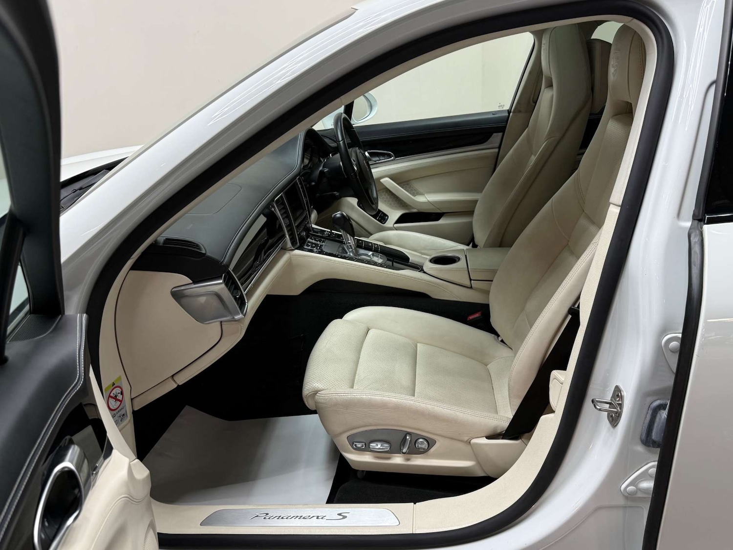 Used Porsche Panamera 2014 for sale - 76478913: Photo 35