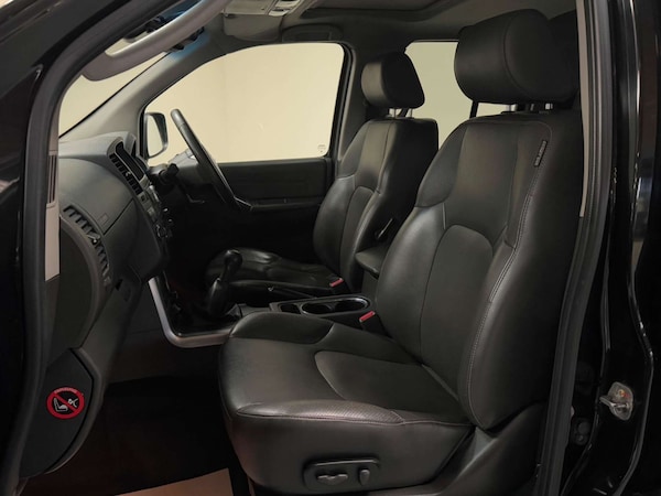 Used Nissan Navara 2011 for sale - 76182593: Photo 4