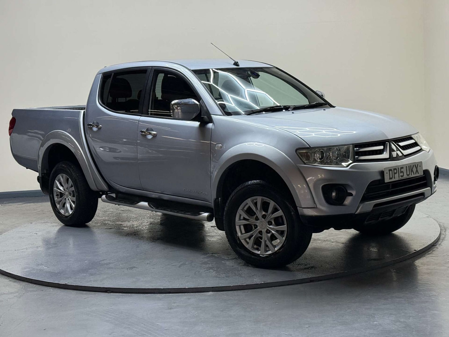 Used Mitsubishi L200 2015 for sale - 76600799: Photo 1