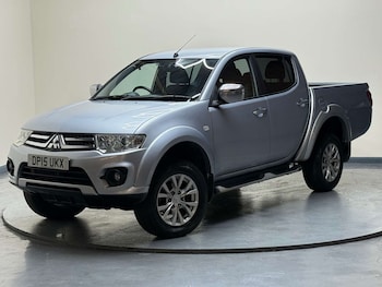 Used Mitsubishi L200 2015 for sale - 76600799: Photo