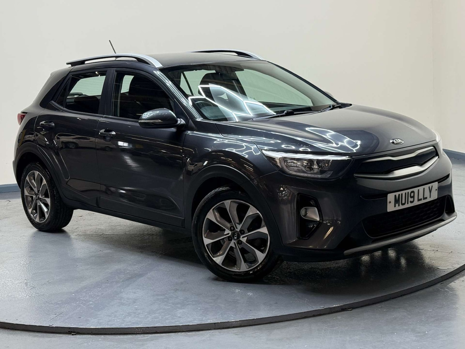 Used Kia Stonic 2019 for sale - 76601068: Photo 1