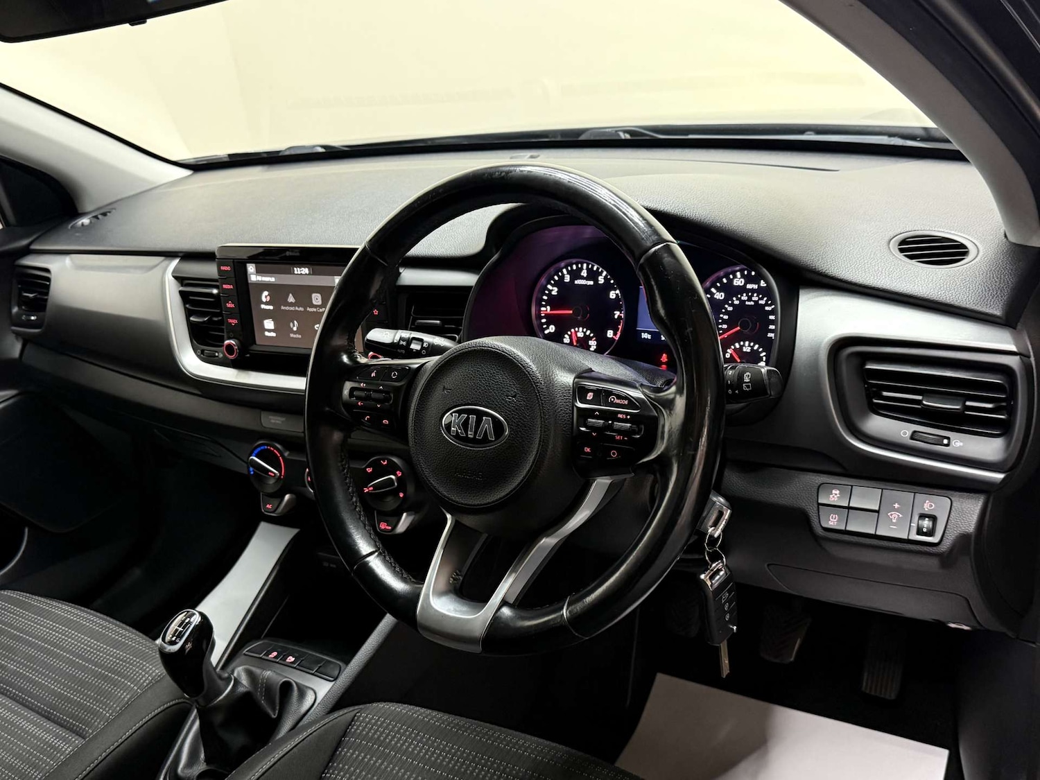 Used Kia Stonic 2019 for sale - 76601068: Photo 16