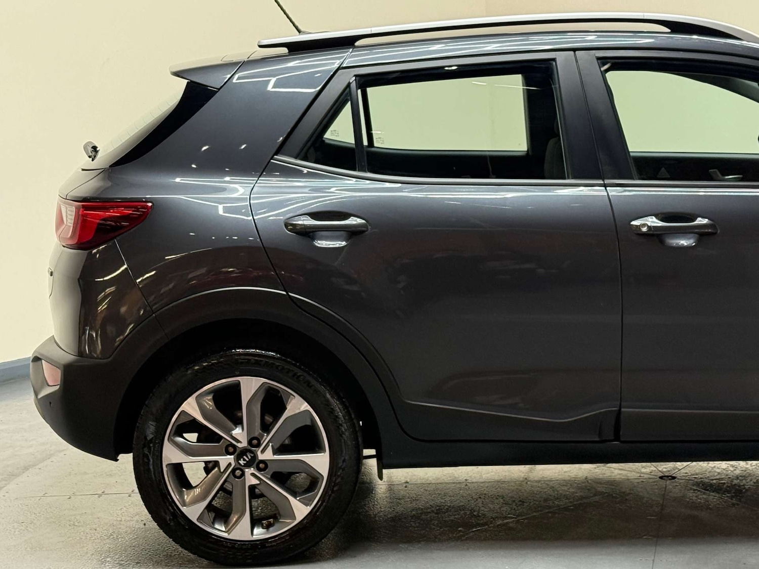 Used Kia Stonic 2019 for sale - 76601068: Photo 43