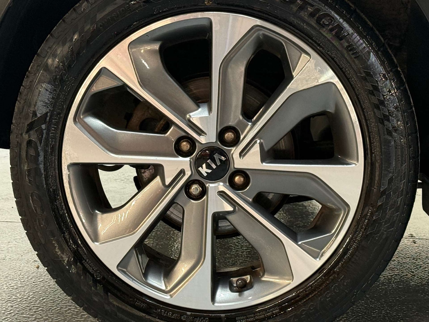 Used Kia Stonic 2019 for sale - 76601068: Photo 63