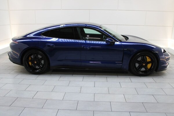 Used Porsche Taycan 2020 for sale - 65533037: Photo 25