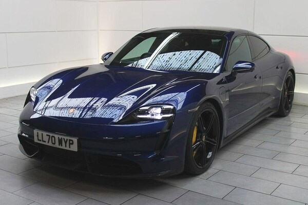 Used Porsche Taycan 2020 for sale - 65533037: Photo 3