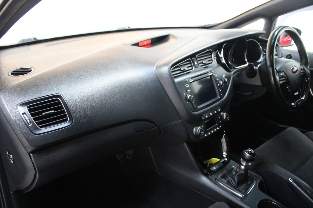 Used Kia Pro Ceed 2013 for sale - 77056337: Photo 38