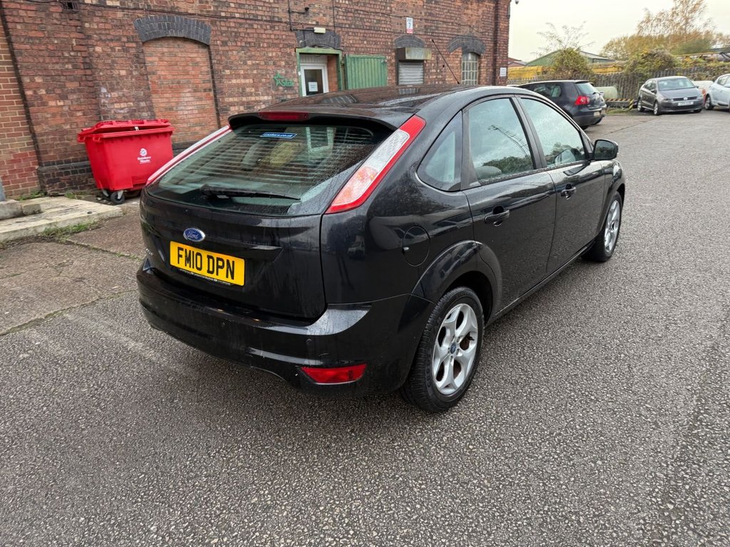 Used Ford Focus 2010 for sale - 76527256: Photo 3