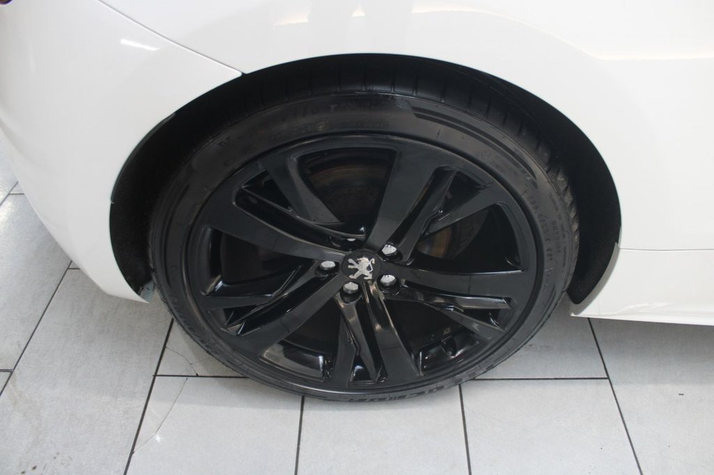 Used Peugeot RCZ 2013 for sale - 76535901: Photo 28