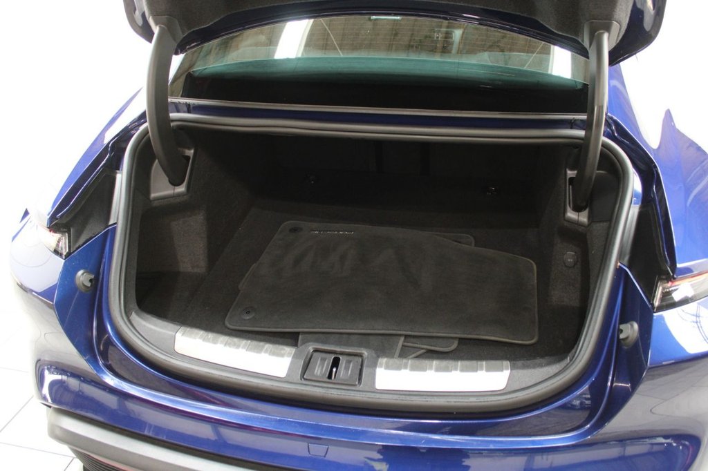 Used Porsche Taycan 2020 for sale - 76642379: Photo 17