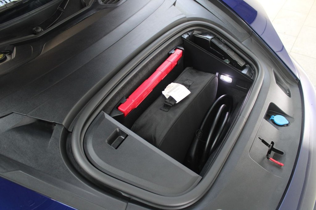 Used Porsche Taycan 2020 for sale - 76642379: Photo 30