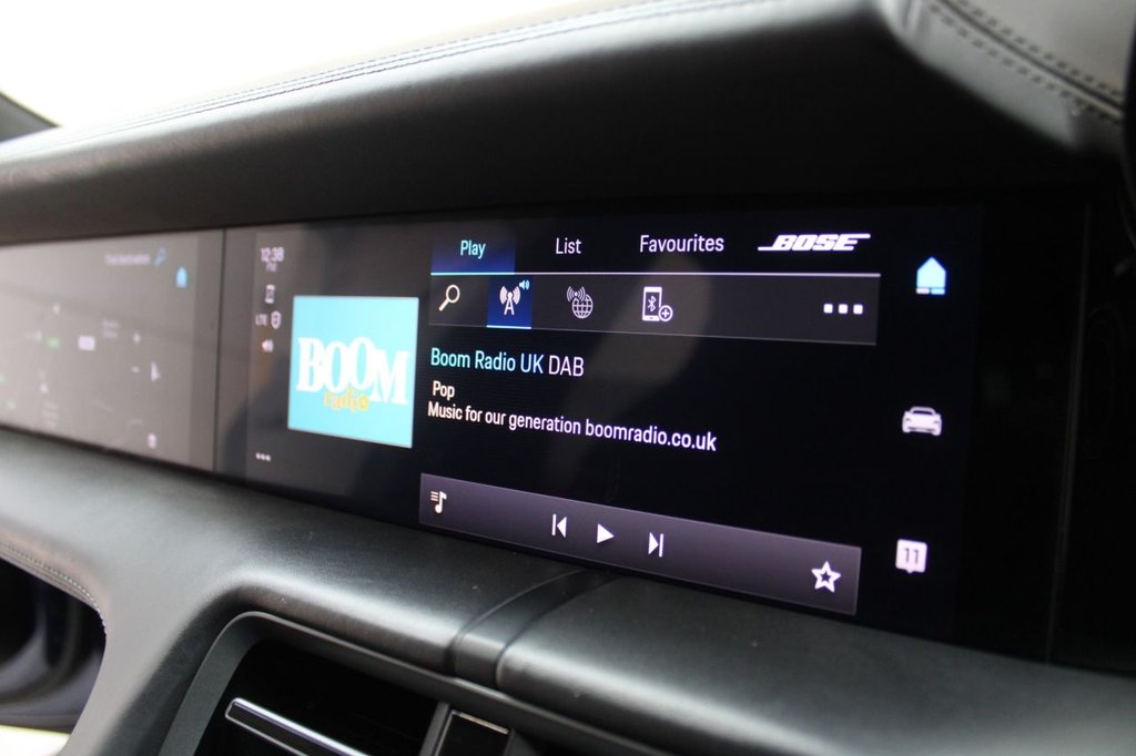 Used Porsche Taycan 2020 for sale - 76642379: Photo 35