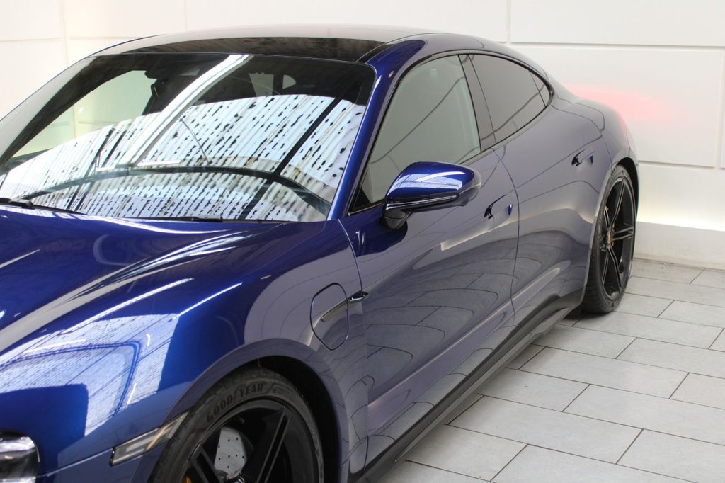 Used Porsche Taycan 2020 for sale - 76642379: Photo 5