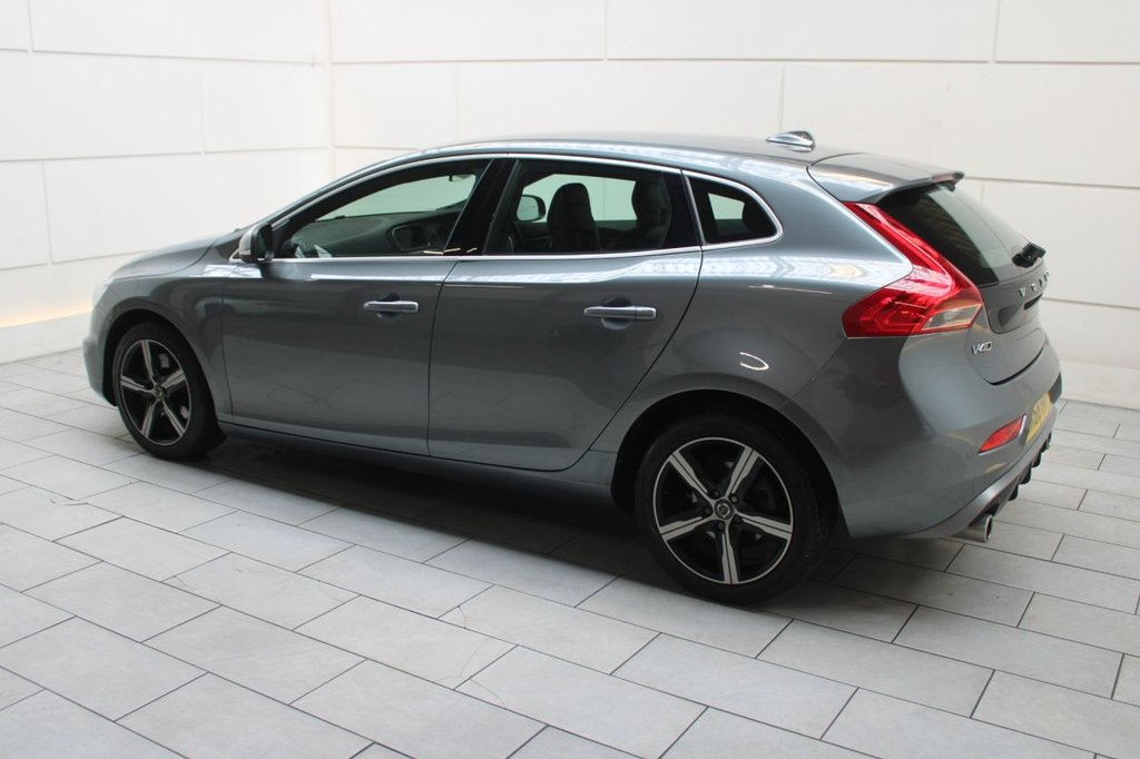 Used Volvo V40 2018 for sale - 76147864: Photo 10