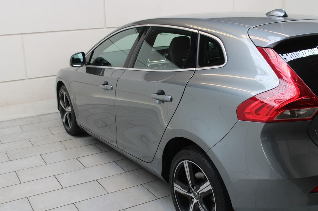 Used Volvo V40 2018 for sale - 76147864: Photo 12