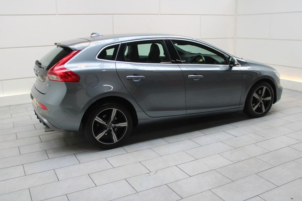 Used Volvo V40 2018 for sale - 76147864: Photo 22