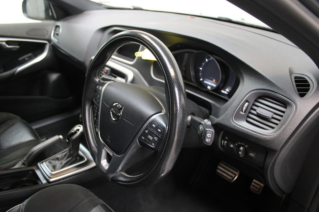 Used Volvo V40 2018 for sale - 76147864: Photo 36