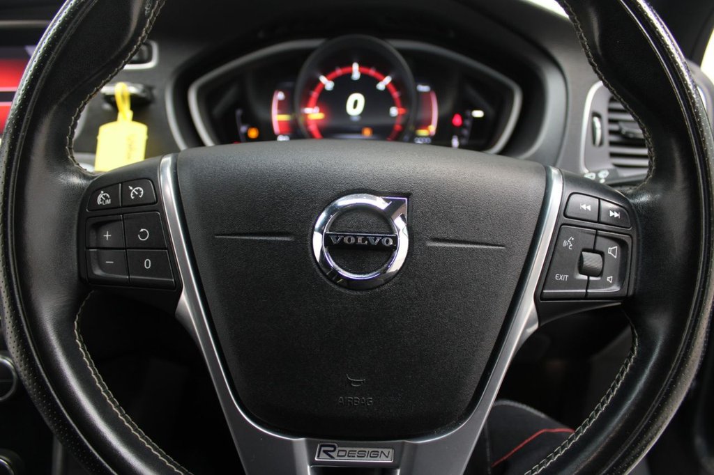 Used Volvo V40 2018 for sale - 76147864: Photo 37