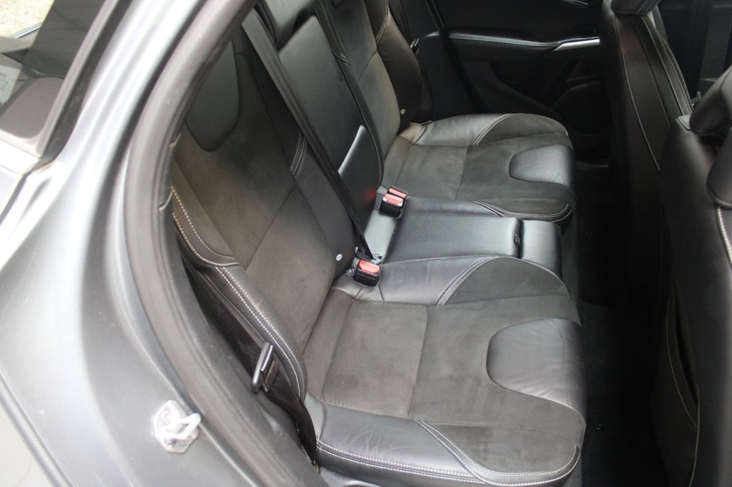 Used Volvo V40 2018 for sale - 76147864: Photo 40