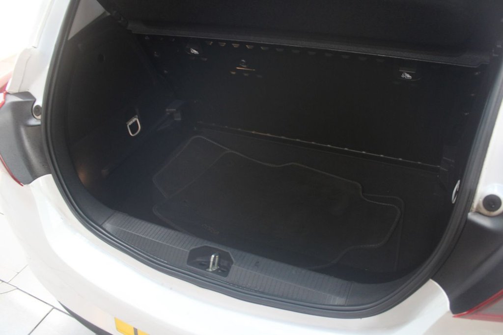 Used Vauxhall Corsa 2015 for sale - 77422001: Photo 17