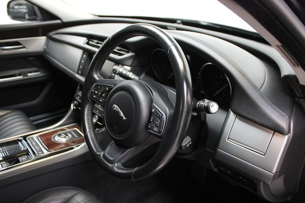 Used Jaguar XF 2016 for sale - 75275414: Photo 37