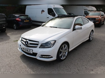 Used Mercedes-Benz C Class 2015 for sale - 79481910: Photo