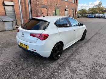 Used Alfa Romeo Giulietta 2014 for sale - 76445847: Photo