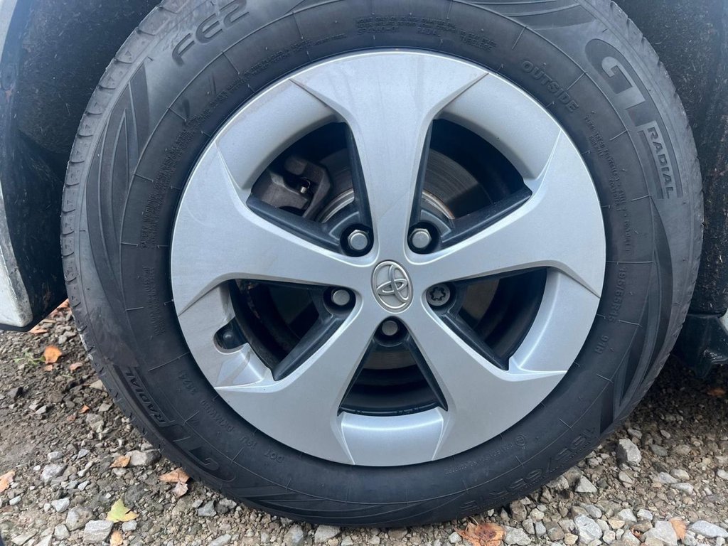 Used Toyota Prius 2014 for sale - 76698912: Photo 9