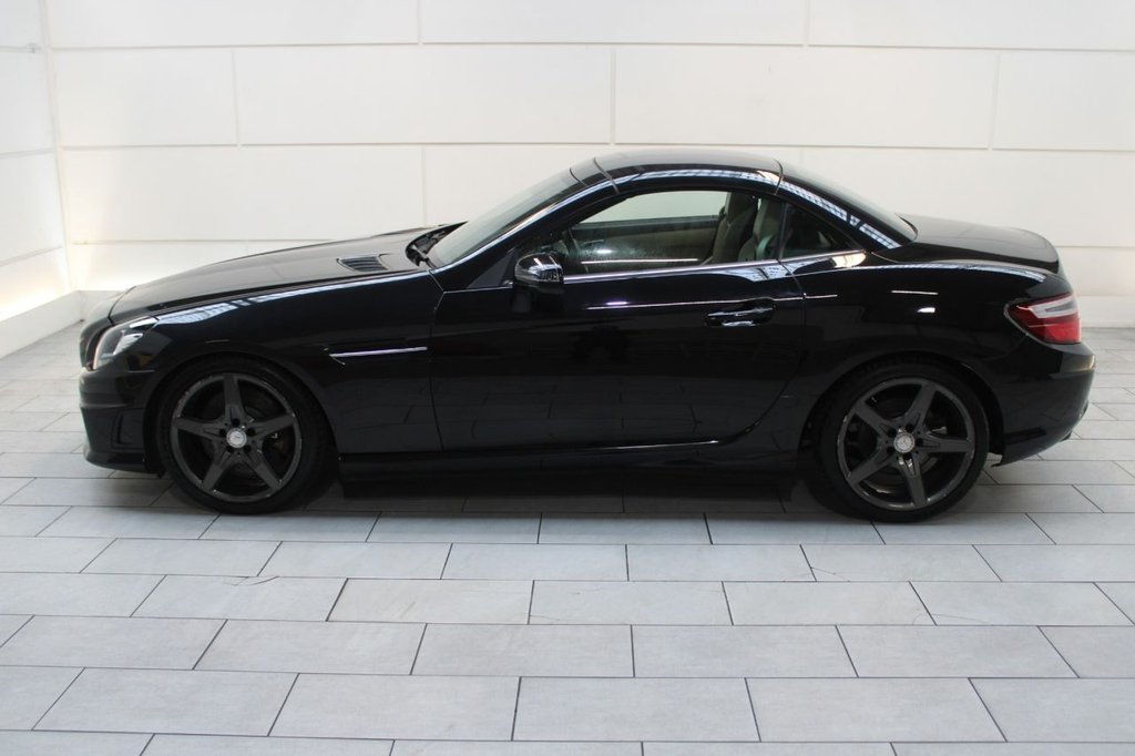 Used Mercedes-Benz SLK 2014 for sale - 76279799: Photo 11