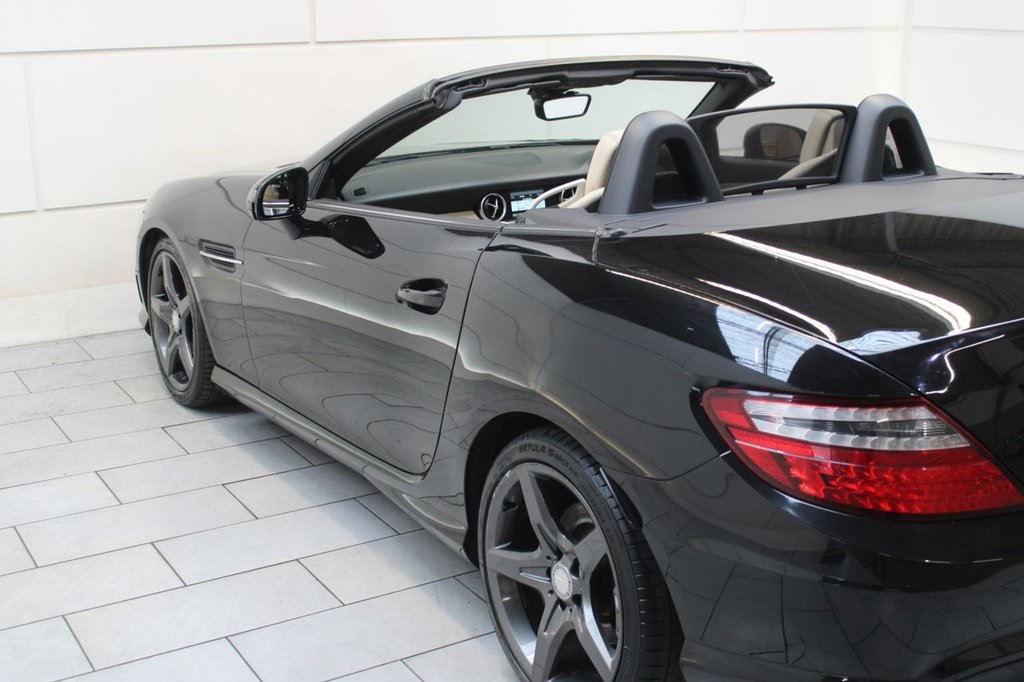 Used Mercedes-Benz SLK 2014 for sale - 76279799: Photo 18