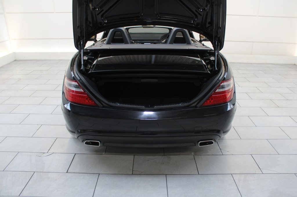 Used Mercedes-Benz SLK 2014 for sale - 76279799: Photo 22