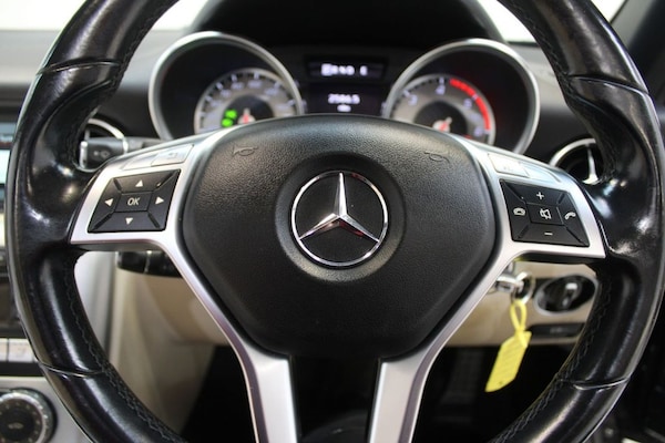 Used Mercedes-Benz SLK 2014 for sale - 76279799: Photo 43