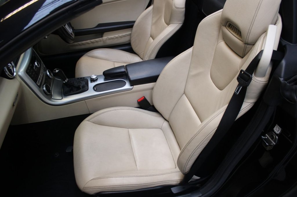 Used Mercedes-Benz SLK 2014 for sale - 76279799: Photo 45