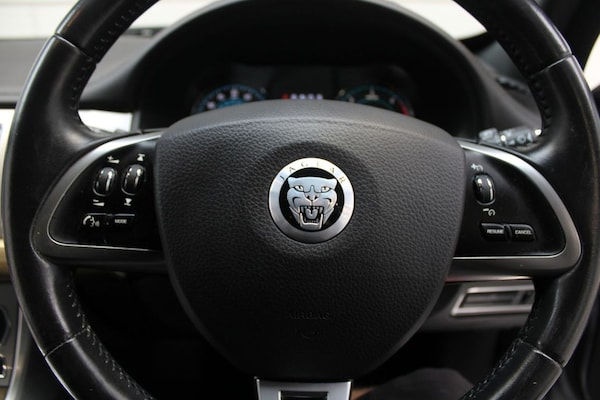 Used Jaguar XF 2013 for sale - 75573858: Photo 39