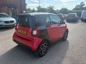 Used smart fortwo 2018 for sale - 79370913: Photo