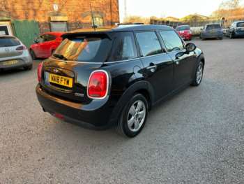 Used MINI Hatch 2018 for sale - 74306043: Photo