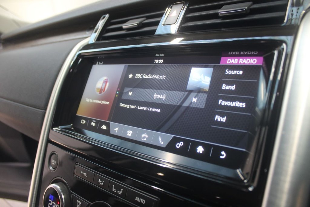 Used Land Rover Discovery 2018 for sale - 77212658: Photo 32