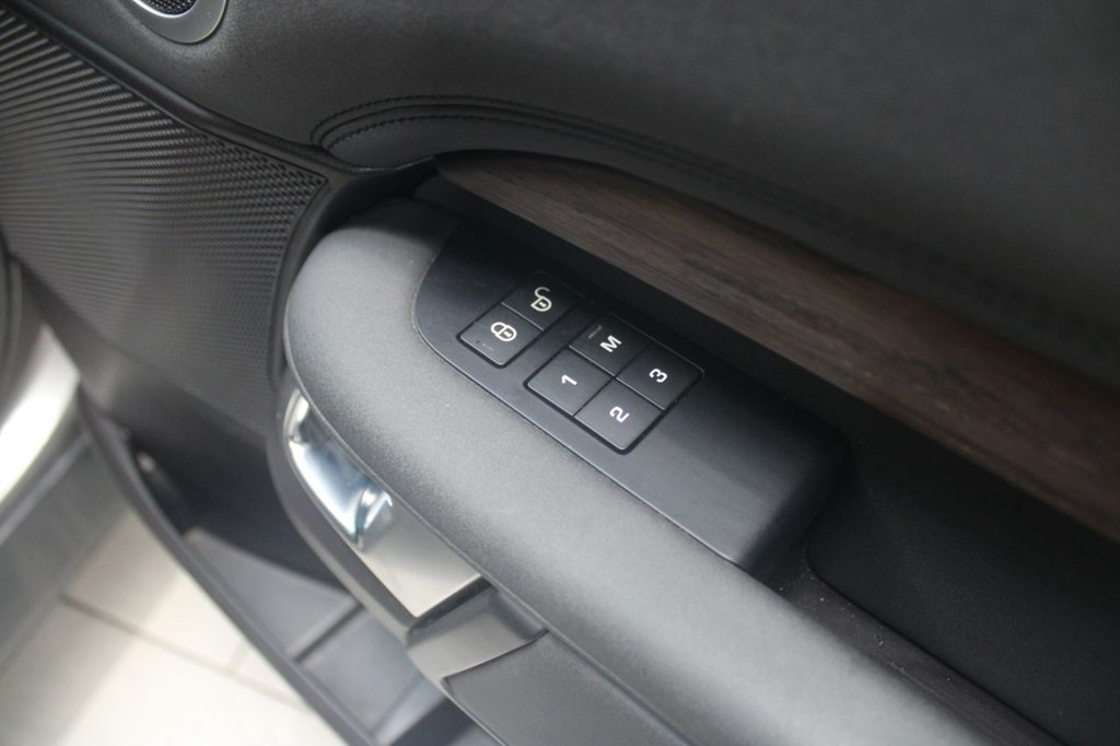 Used Land Rover Discovery 2018 for sale - 77212658: Photo 36