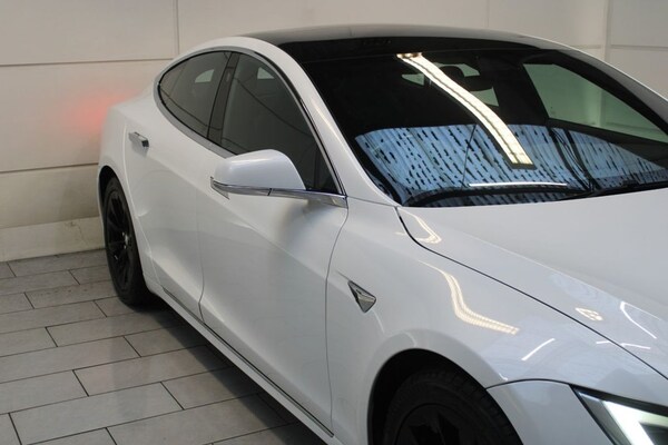 Used Tesla Model S 2018 for sale - 64798440: Photo 27