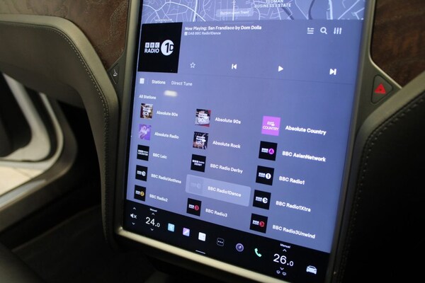Used Tesla Model S 2018 for sale - 64798440: Photo 33