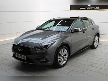 Used Infiniti Q30 2017 for sale - 79493938: Photo
