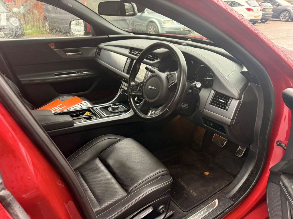Used Jaguar XF 2018 for sale - 76582906: Photo 9