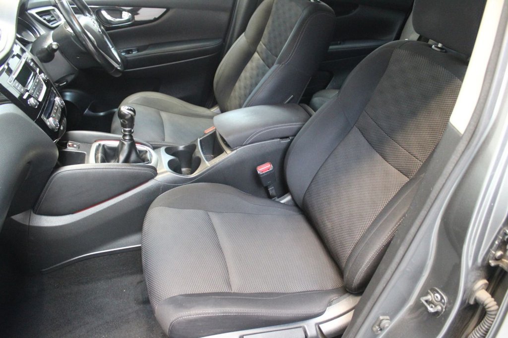 Used Nissan Qashqai 2017 for sale - 76280139: Photo 38