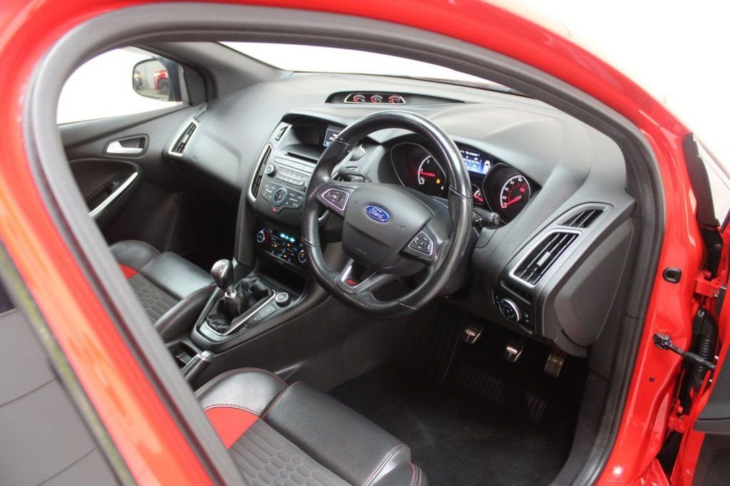 Used Ford Focus 2015 for sale - 77212439: Photo 31