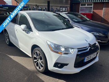 2015 (15) - 1.2 PureTech DStyle Nav 5dr