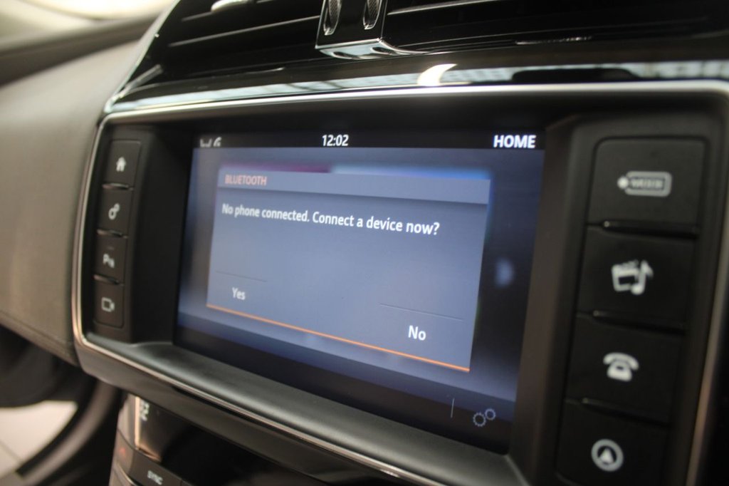 Used Jaguar XE 2016 for sale - 77313146: Photo 32