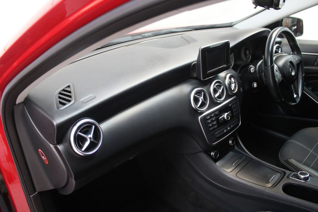 Used Mercedes-Benz A-Class 2014 for sale - 76317130: Photo 32