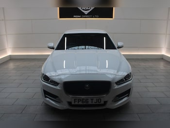 Used Jaguar XE 2016 for sale - 77681061: Photo