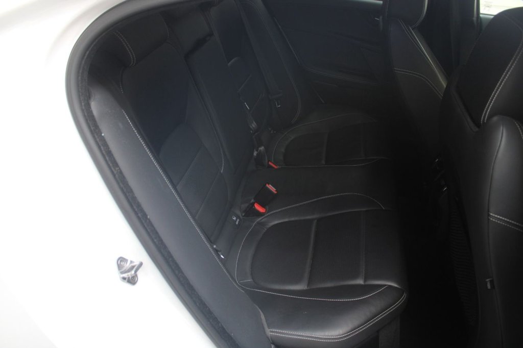 Used Jaguar XE 2016 for sale - 77681061: Photo 40